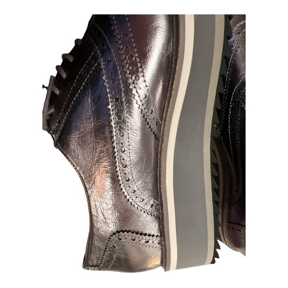 Johnston & Murphy NWT Size 9 1/2 Gracelyn Lace Up Silver - Picture 4 of 7